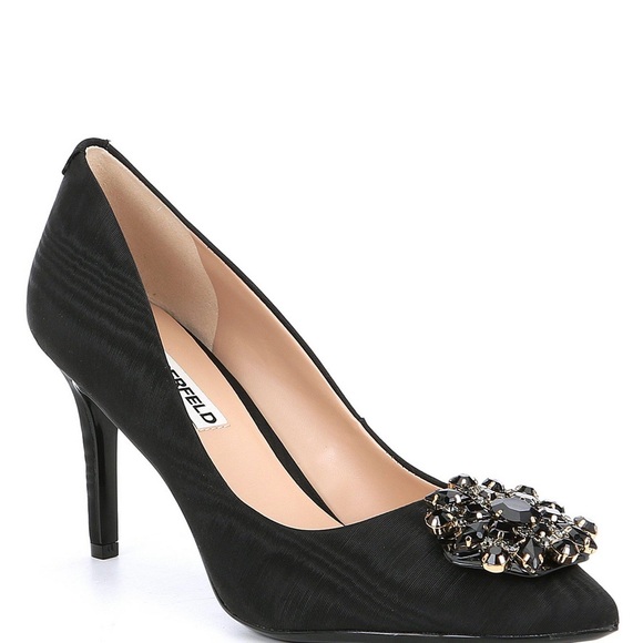 Karl Lagerfeld Paris Shoes - Picture 5 of 7